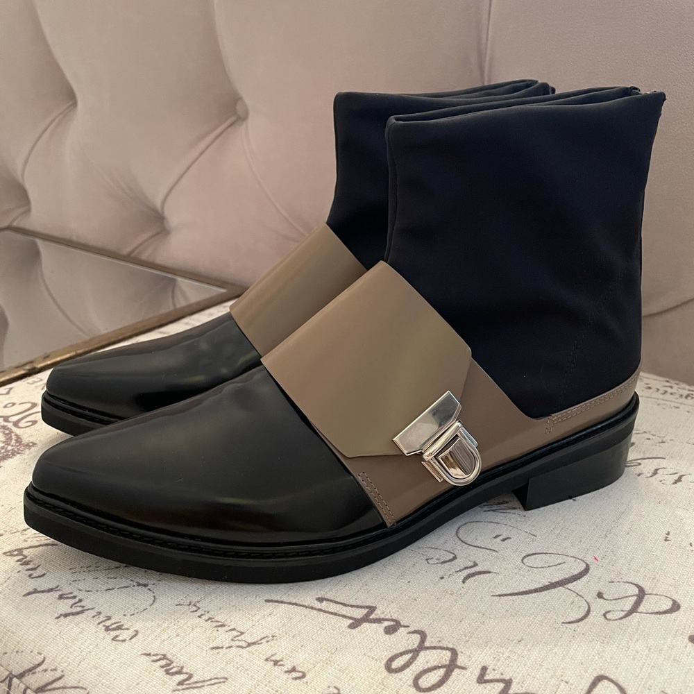 Kennel and Schmenger Boots